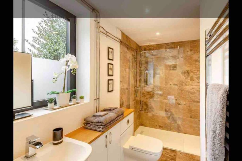 Tank Barn At Brook House, Nestled In The Welsh Hills, A Delightful Retreat Villa Welshpool Kültér fotó